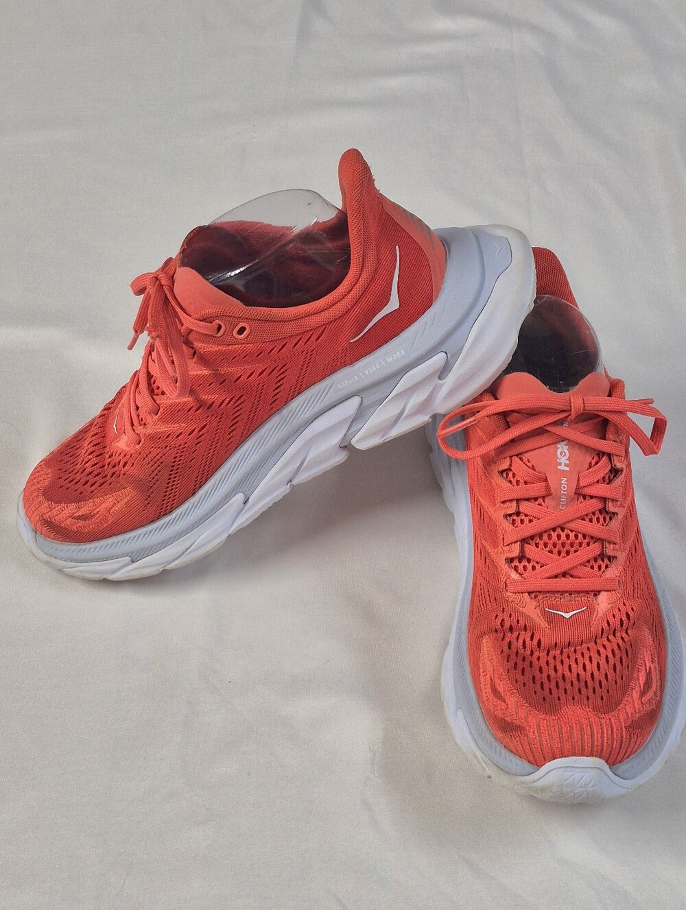 Hoka One One Clifton Edge Women Size 7.5 Hot Coral White Running Shoes Sneakers